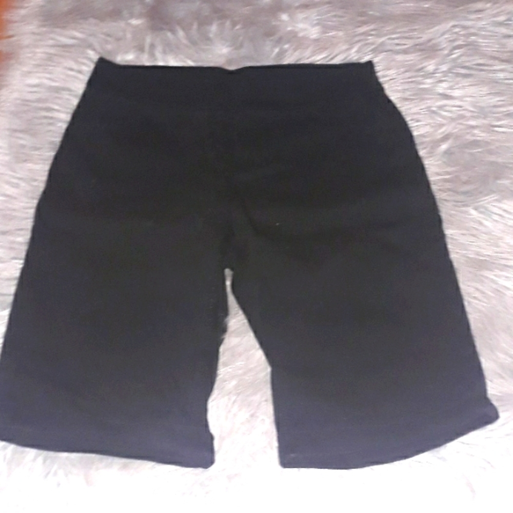 Soft Surrounding Shorts - image 1